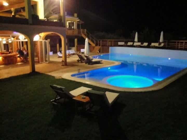 Hawaii Accommodation 佩雷卡斯 外观 照片